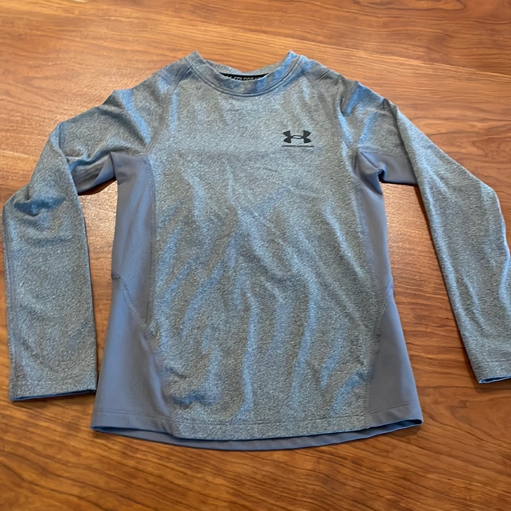 Under Armour Youth Cold Gear Fitted Long Sleeve Shirt size XS